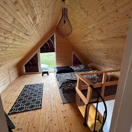 Nad Jeziorem Radunskim