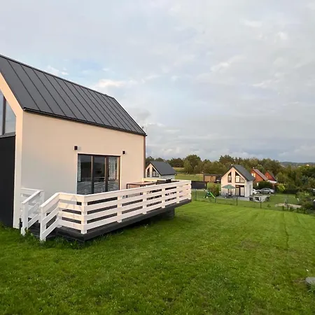 Nad Jeziorem Radunskim Holiday home Borzestowska Huta
