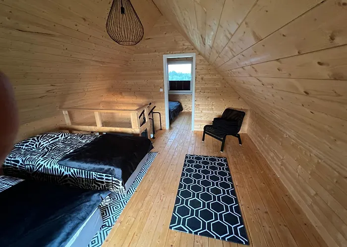 Nad Jeziorem Radunskim Prázdninový dům Borzestowska Huta